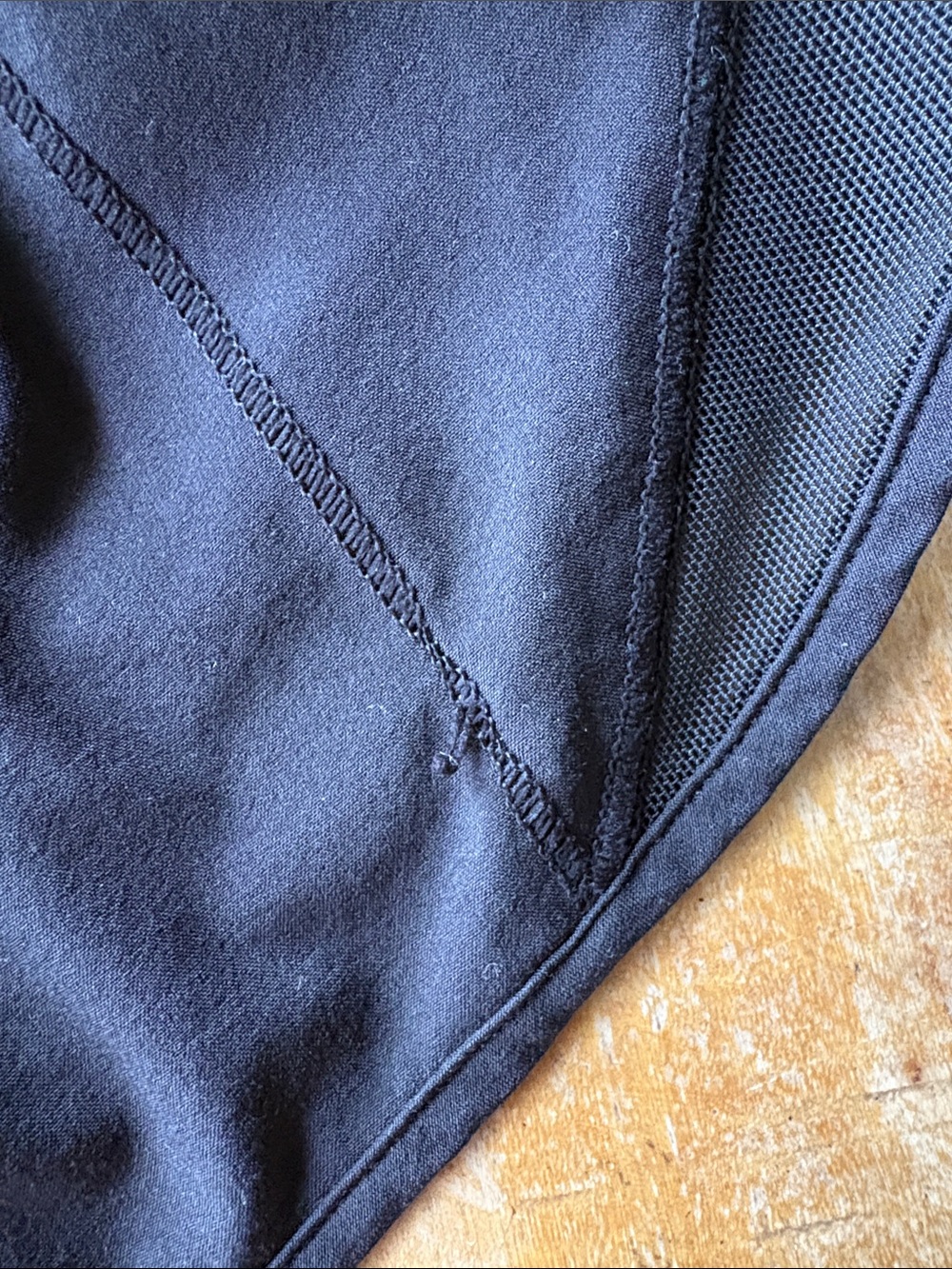 Lululemon Women’s Black Athletic Shorts size 2 - Picture 5 of 10